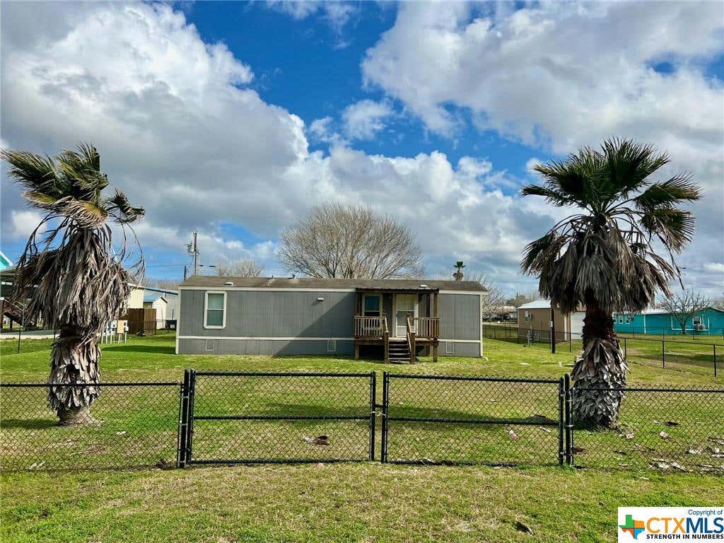 71 BETTY ST, PORT LAVACA, TX 77979, photo 1 of 21