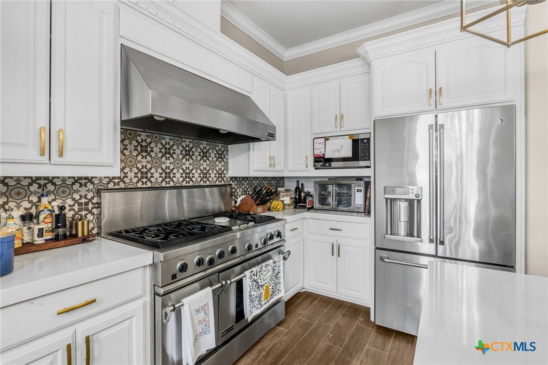 Victoria, Texas, 77904, United States, 5 Bedrooms Bedrooms, ,5 BathroomsBathrooms,Residential,Active,1961924