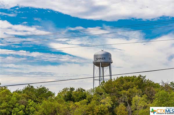 1218 N AVENUE C, SHINER, TX 77984, photo 4 of 35