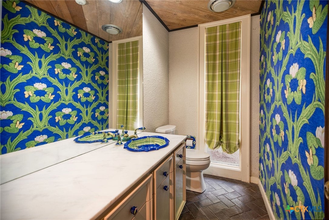 Port O'Connor, Texas, 77982, United States, 3 Bedrooms Bedrooms, ,4 BathroomsBathrooms,Residential,Active,1853617