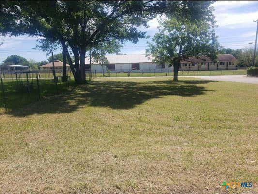 800 HASTINGS ST, GONZALES, TX 78629 - Image 1