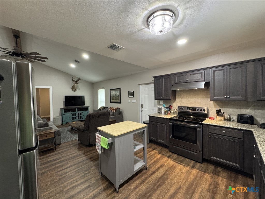 Louise, Texas, 77455, United States, ,1 BathroomBathrooms,Residential,Active,1798138