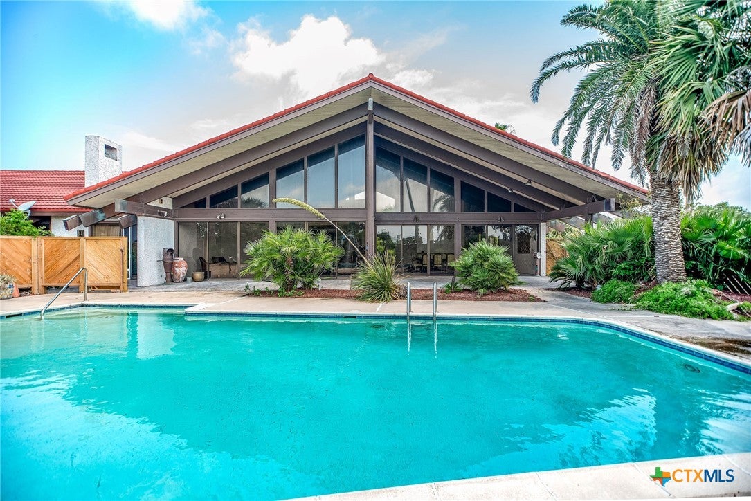 Port O'Connor, Texas, 77982, United States, 3 Bedrooms Bedrooms, ,4 BathroomsBathrooms,Residential,Active,1853617