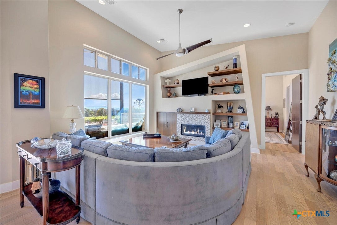 Round Mountain, Texas, 78663, United States, 4 Bedrooms Bedrooms, ,4 BathroomsBathrooms,Residential,Active,1966026