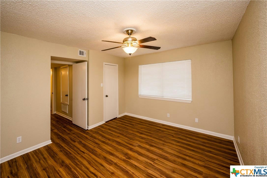 Victoria, Texas, 77901, United States, ,Residential,Active,1702298