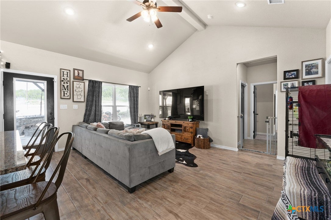 Kempner, Texas, 76539, United States, 5 Bedrooms Bedrooms, ,5 BathroomsBathrooms,Residential,Active,1898012