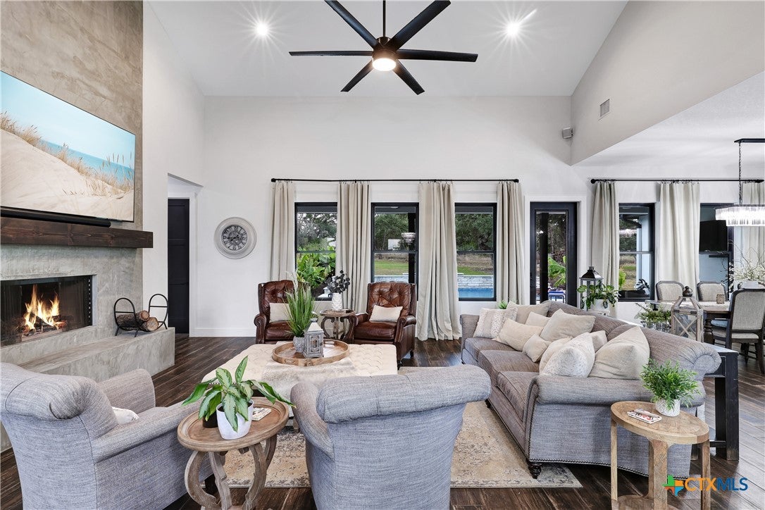 New Braunfels, Texas, 78132, United States, 4 Bedrooms Bedrooms, ,4 BathroomsBathrooms,Residential,Active,1929781