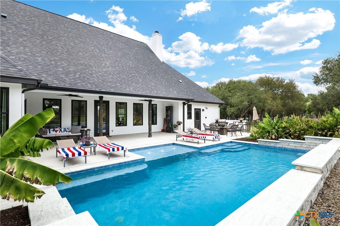 New Braunfels, Texas, 78132, United States, 4 Bedrooms Bedrooms, ,4 BathroomsBathrooms,Residential,Active,1929781