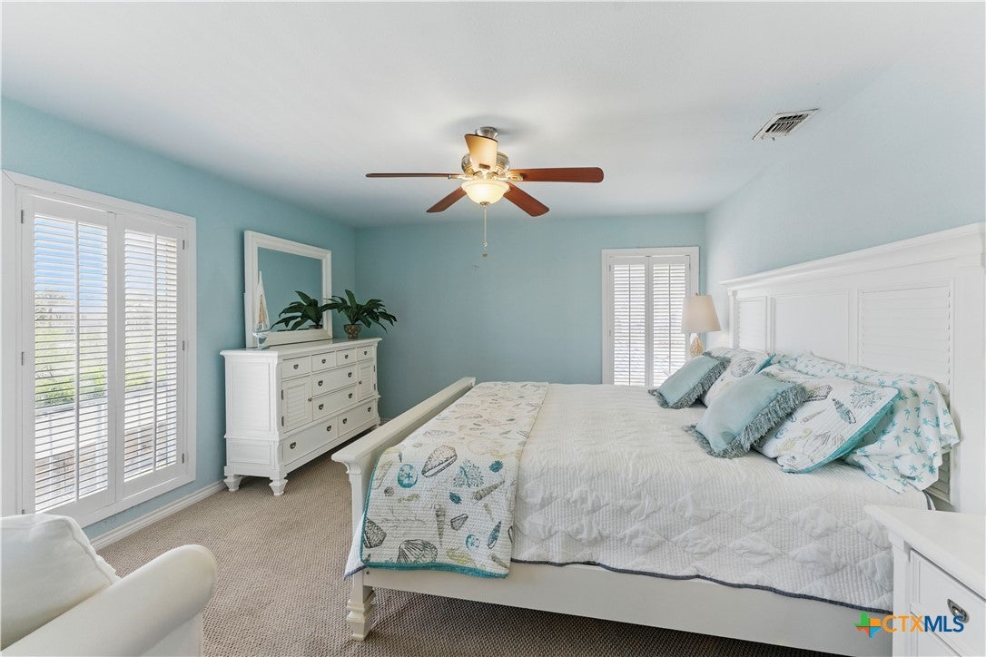 Rockport, Texas, 78382, United States, 4 Bedrooms Bedrooms, ,4 BathroomsBathrooms,Residential,Active,1973291