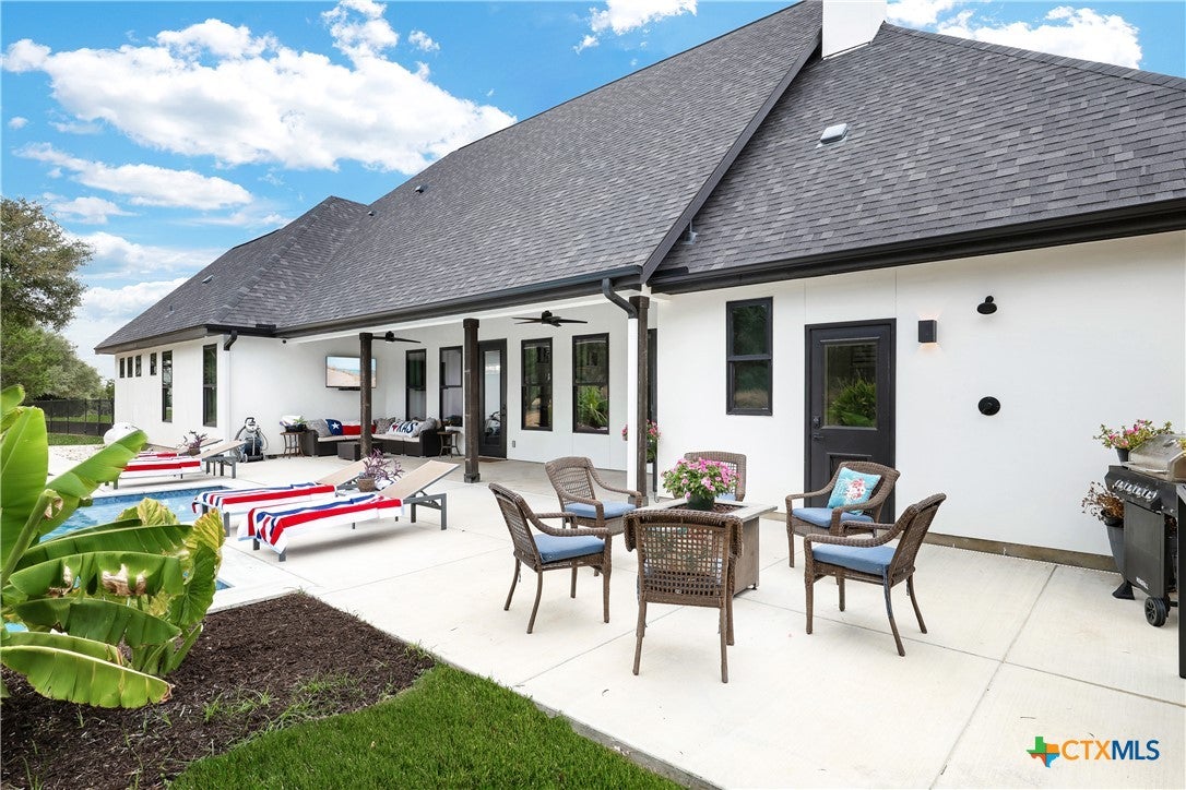 New Braunfels, Texas, 78132, United States, 4 Bedrooms Bedrooms, ,4 BathroomsBathrooms,Residential,Active,1929781