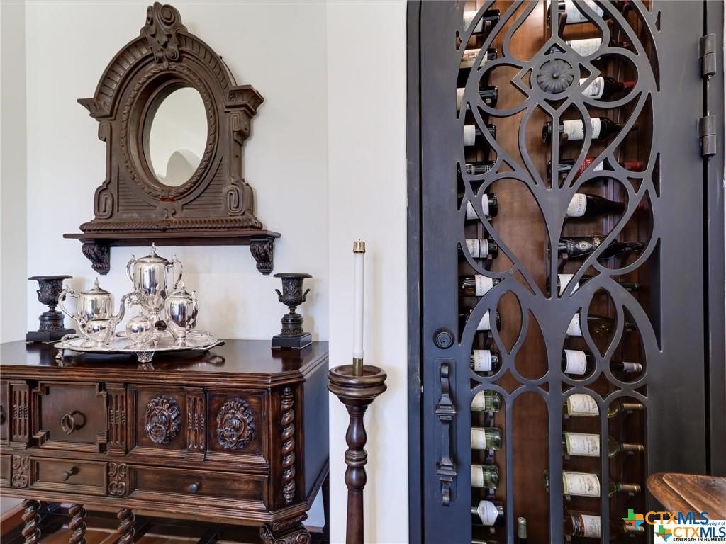 Victoria, Texas, 77904, United States, 5 Bedrooms Bedrooms, ,8 BathroomsBathrooms,Residential,Active,1912815