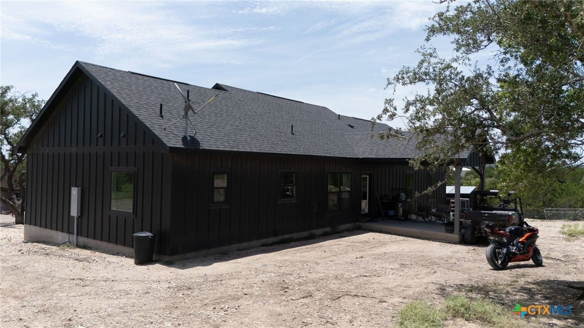 Kempner, Texas, 76539, United States, 5 Bedrooms Bedrooms, ,5 BathroomsBathrooms,Residential,Active,1898012