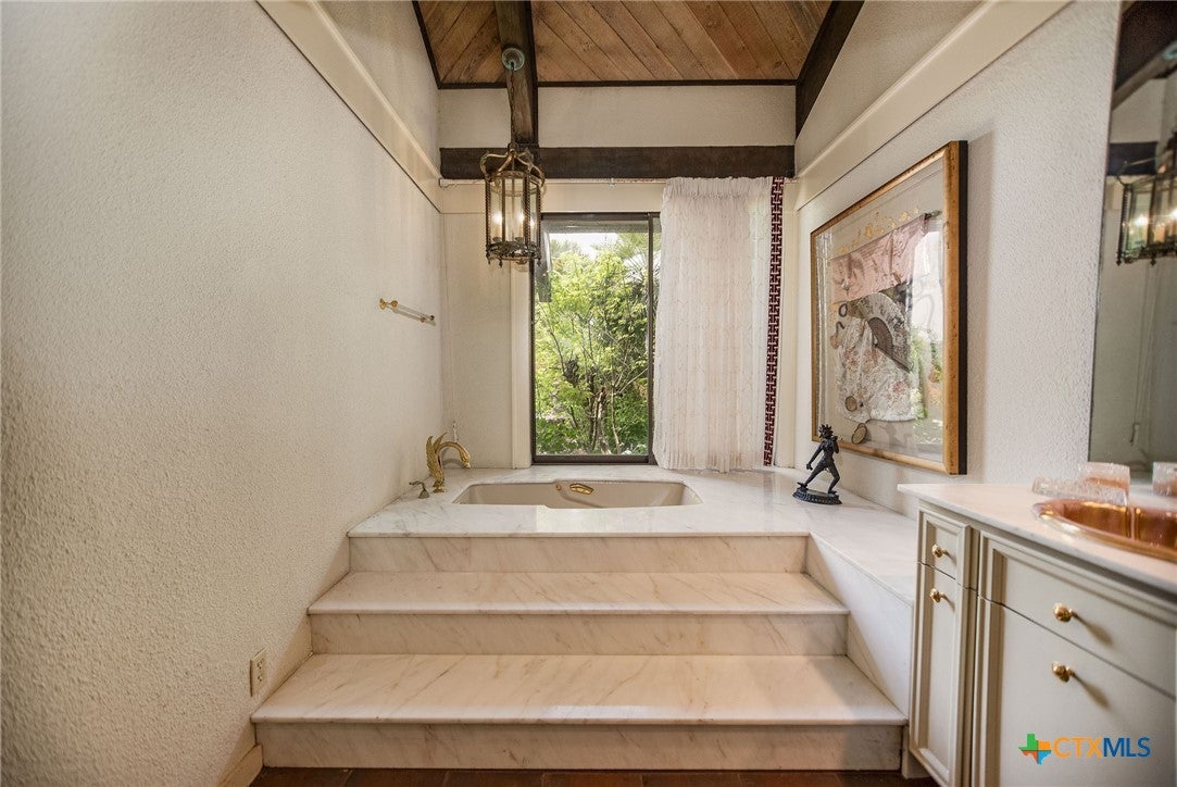 Port O'Connor, Texas, 77982, United States, 3 Bedrooms Bedrooms, ,4 BathroomsBathrooms,Residential,Active,1853617