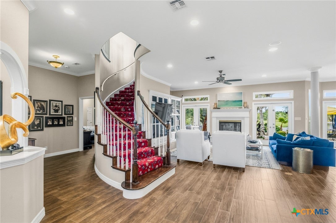 Victoria, Texas, 77904, United States, 5 Bedrooms Bedrooms, ,5 BathroomsBathrooms,Residential,Active,1961924