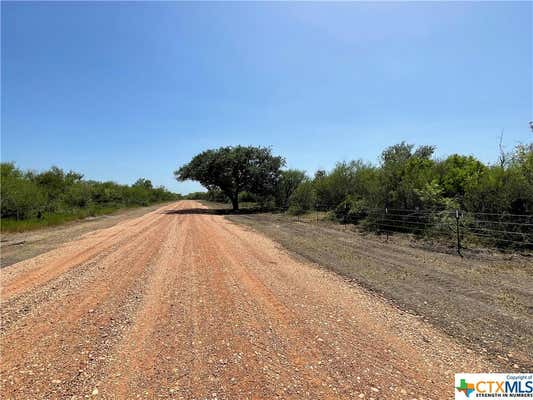 573 ROBINHOOD RD., VICTORIA, TX 77905, photo 2 of 10