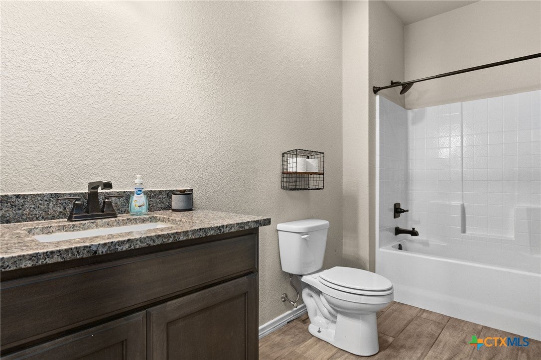 Kempner, Texas, 76539, United States, 5 Bedrooms Bedrooms, ,5 BathroomsBathrooms,Residential,Active,1898012