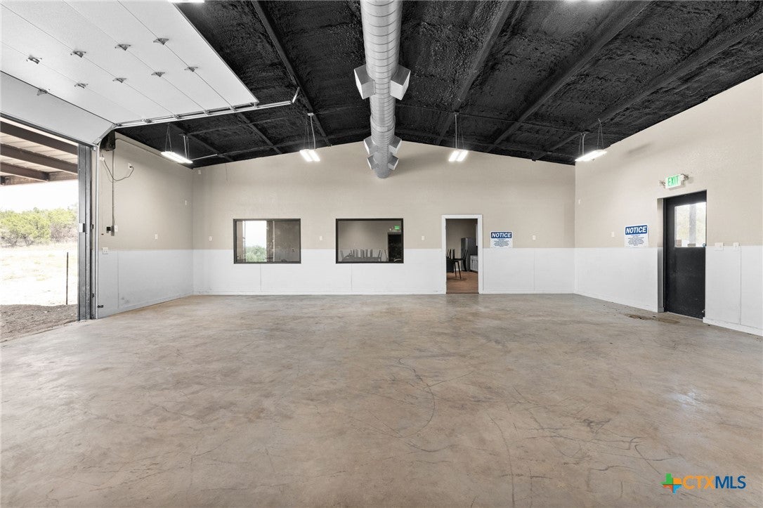 Kempner, Texas, 76539, United States, 5 Bedrooms Bedrooms, ,5 BathroomsBathrooms,Residential,Active,1898012