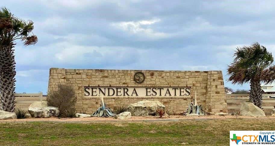 857 SENDERA LOOP, VICTORIA, TX 77904, photo 1 of 4