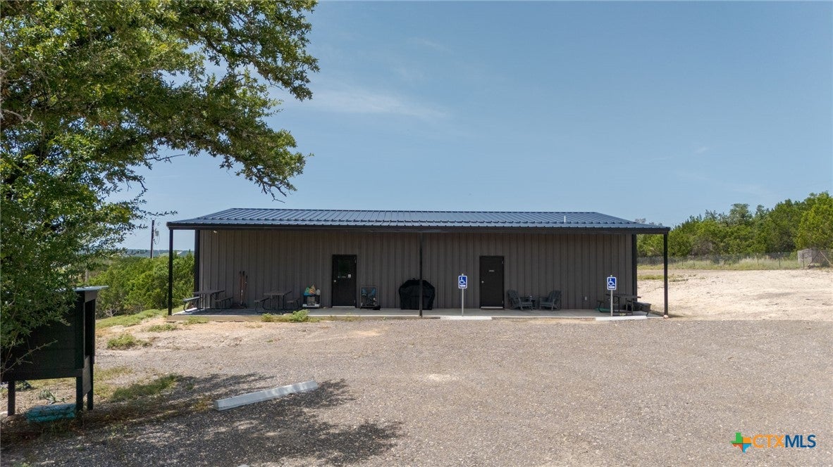 Kempner, Texas, 76539, United States, 5 Bedrooms Bedrooms, ,5 BathroomsBathrooms,Residential,Active,1898012