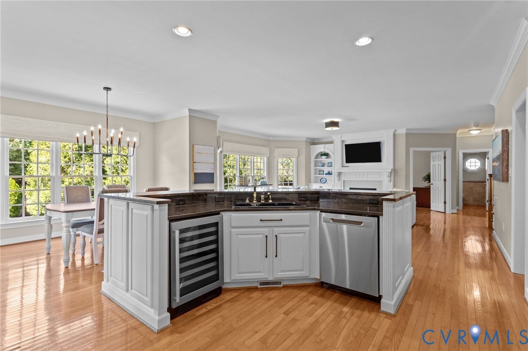 Glen Allen, Virginia, 23059, United States, 5 Bedrooms Bedrooms, ,5 BathroomsBathrooms,Residential,Active,1926910