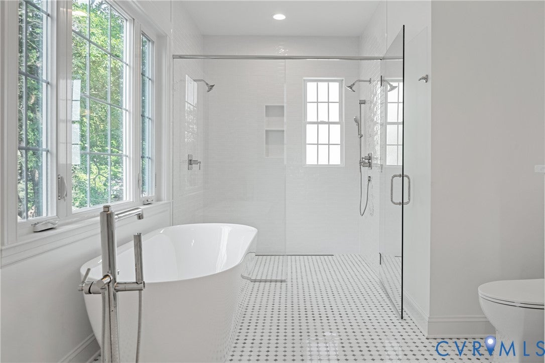 Richmond, Virginia, 23230, United States, 4 Bedrooms Bedrooms, ,5 BathroomsBathrooms,Residential,Active,2001336