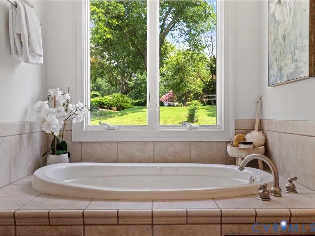 Richmond, Virginia, 23221, United States, 4 Bedrooms Bedrooms, ,5 BathroomsBathrooms,Residential,Active,1964463