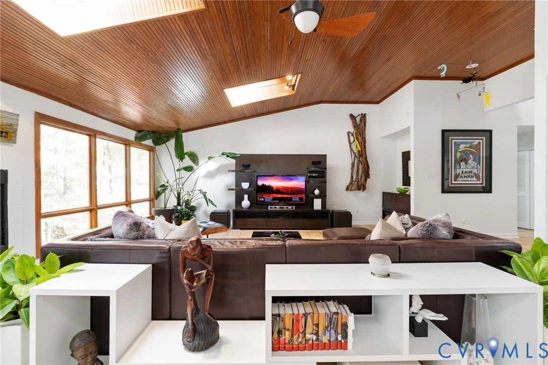 Henrico, Virginia, 23233, United States, 5 Bedrooms Bedrooms, ,5 BathroomsBathrooms,Residential,Active,1987229