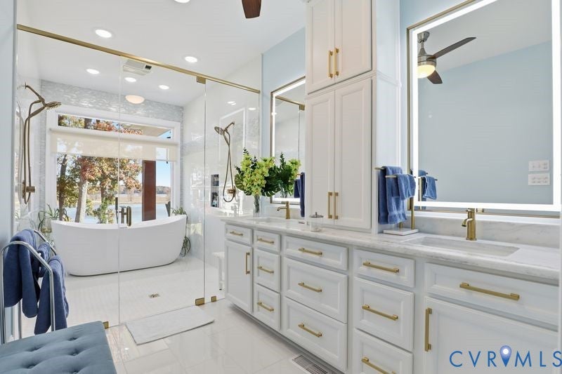 Charles City, Virginia, 23030, United States, 3 Bedrooms Bedrooms, ,4 BathroomsBathrooms,Residential,Active,1990680