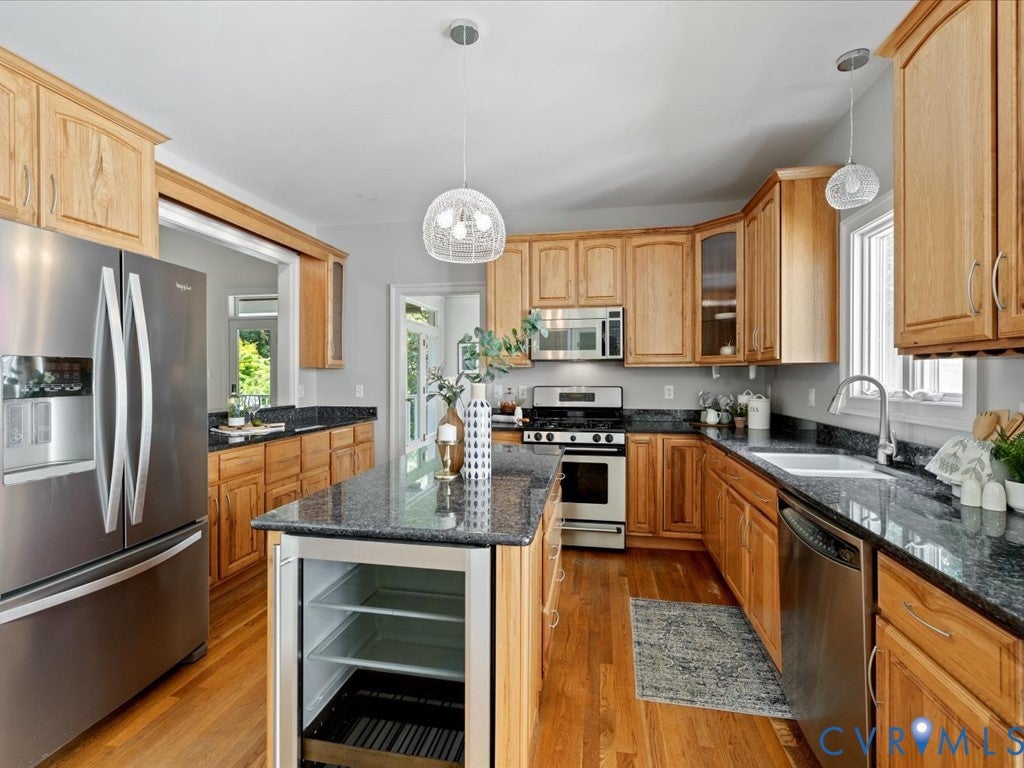 Richmond, Virginia, 23221, United States, 4 Bedrooms Bedrooms, ,5 BathroomsBathrooms,Residential,Active,1964463