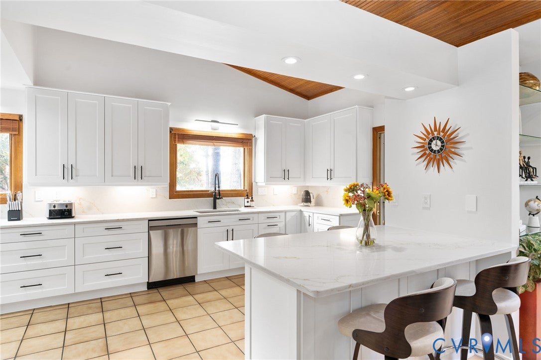 Henrico, Virginia, 23233, United States, 5 Bedrooms Bedrooms, ,5 BathroomsBathrooms,Residential,Active,1987229