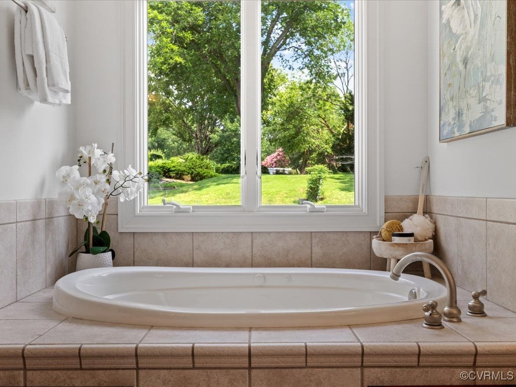 Richmond, Virginia, 23221, United States, 4 Bedrooms Bedrooms, ,5 BathroomsBathrooms,Residential,Active,1900165
