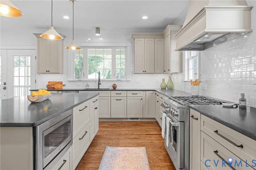 Richmond, Virginia, 23230, United States, 4 Bedrooms Bedrooms, ,5 BathroomsBathrooms,Residential,Active,2001336