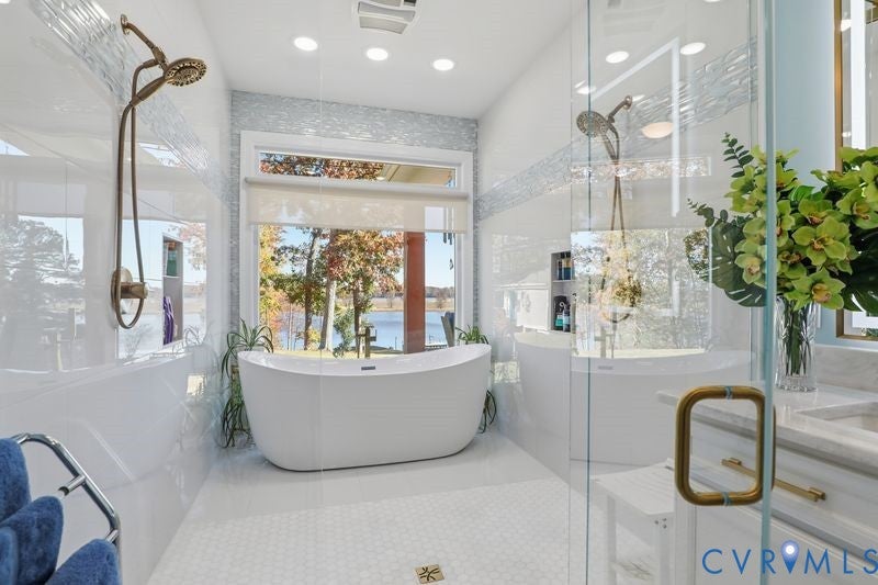 Charles City, Virginia, 23030, United States, 3 Bedrooms Bedrooms, ,4 BathroomsBathrooms,Residential,Active,1990680