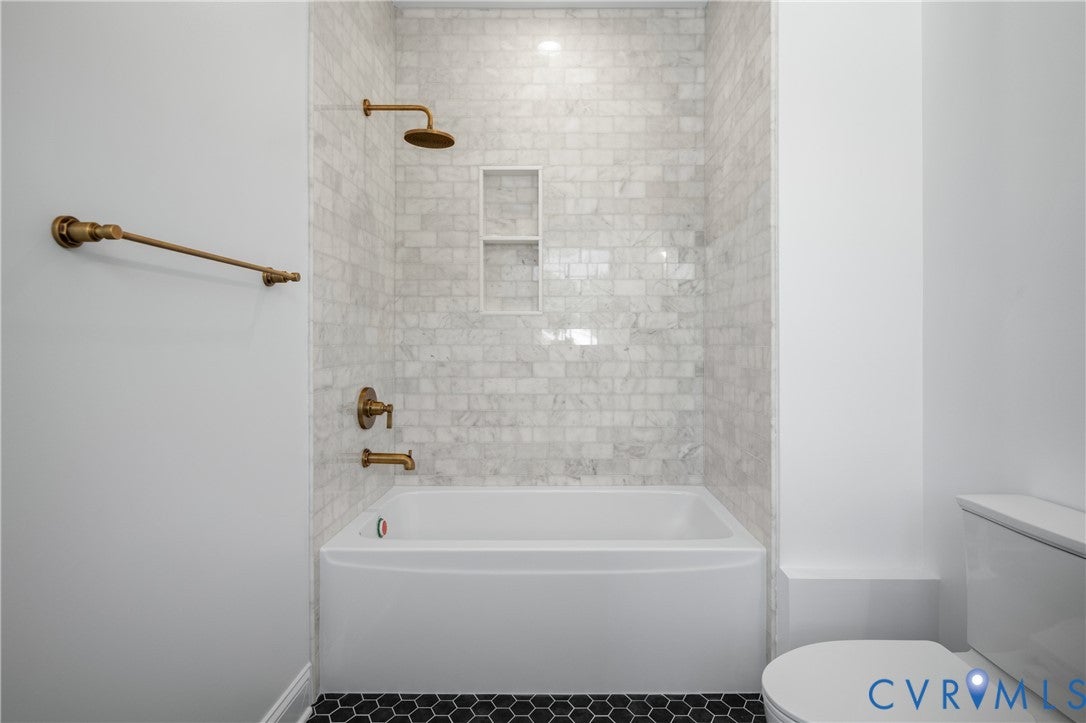 Richmond, Virginia, 23230, United States, 4 Bedrooms Bedrooms, ,5 BathroomsBathrooms,Residential,Active,2001336