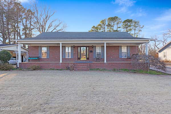 808 S COLLEGE ST, TRENTON, TN 38382, photo 1 of 31