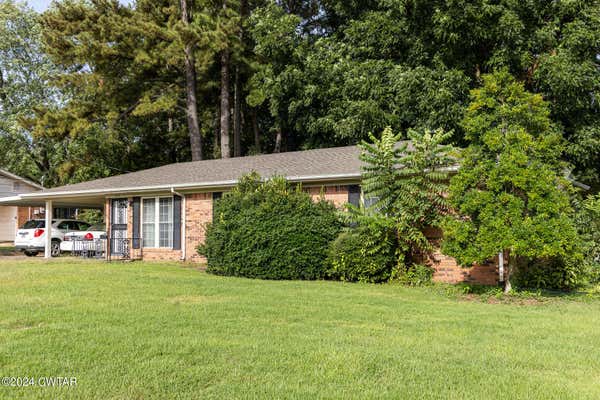 762 OAKVIEW DR, TRENTON, TN 38382 - Image 1