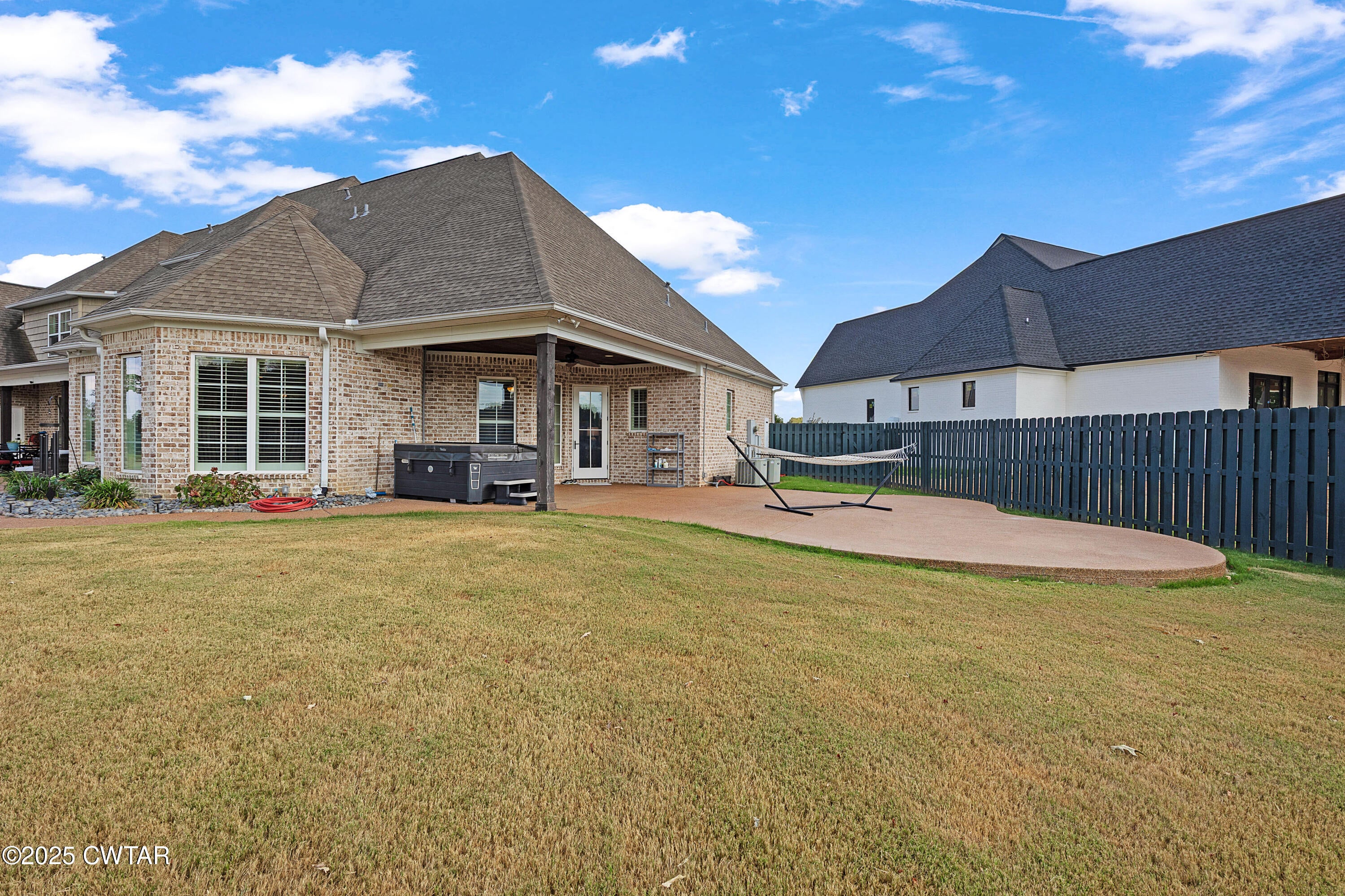 Jackson, Tennessee, 38305, United States, 5 Bedrooms Bedrooms, ,6 BathroomsBathrooms,Residential,Active,1933718