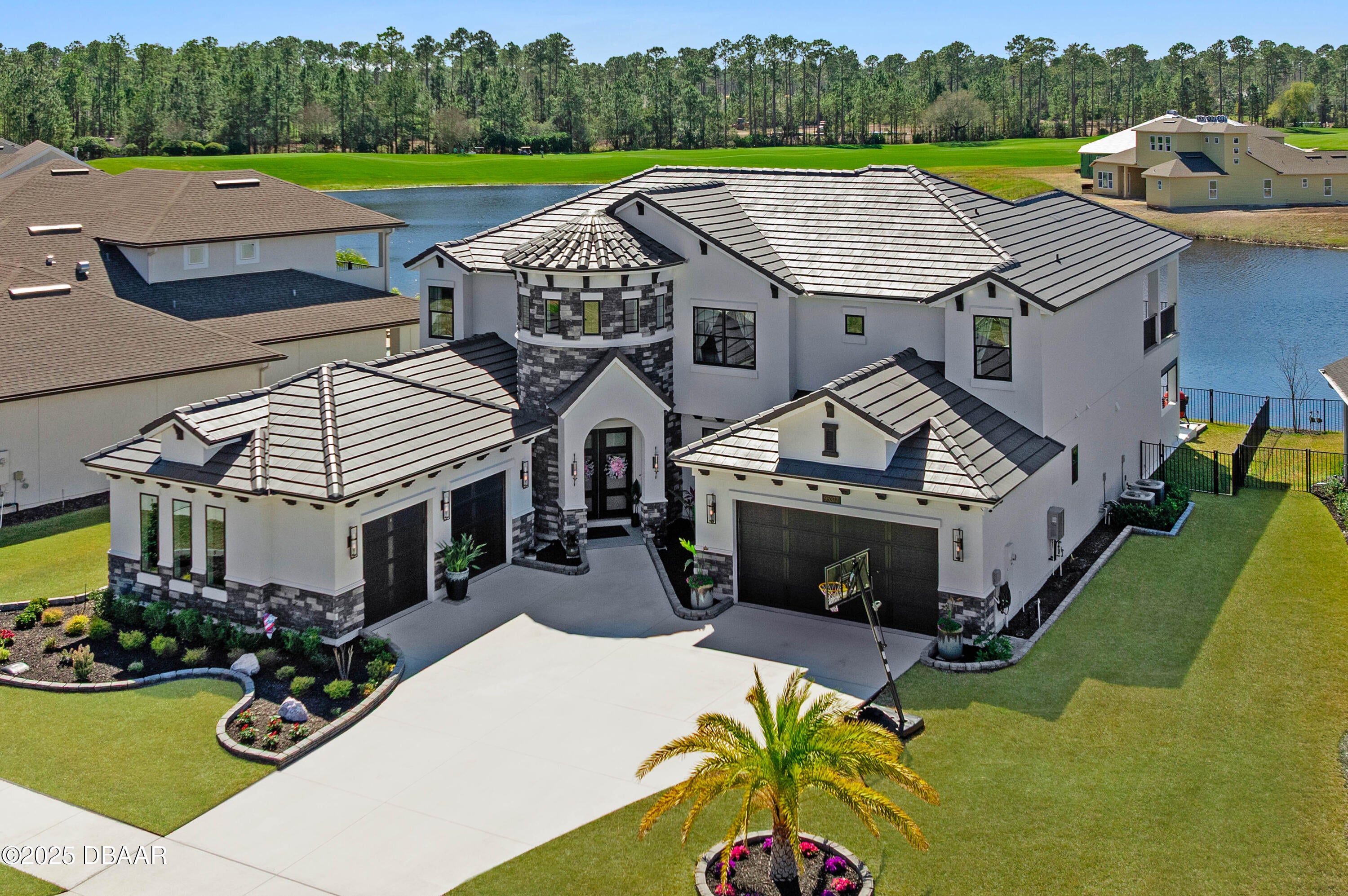 Fernandina Beach, Florida, 32034, United States, 5 Bedrooms Bedrooms, ,4 BathroomsBathrooms,Residential,Active,1920231