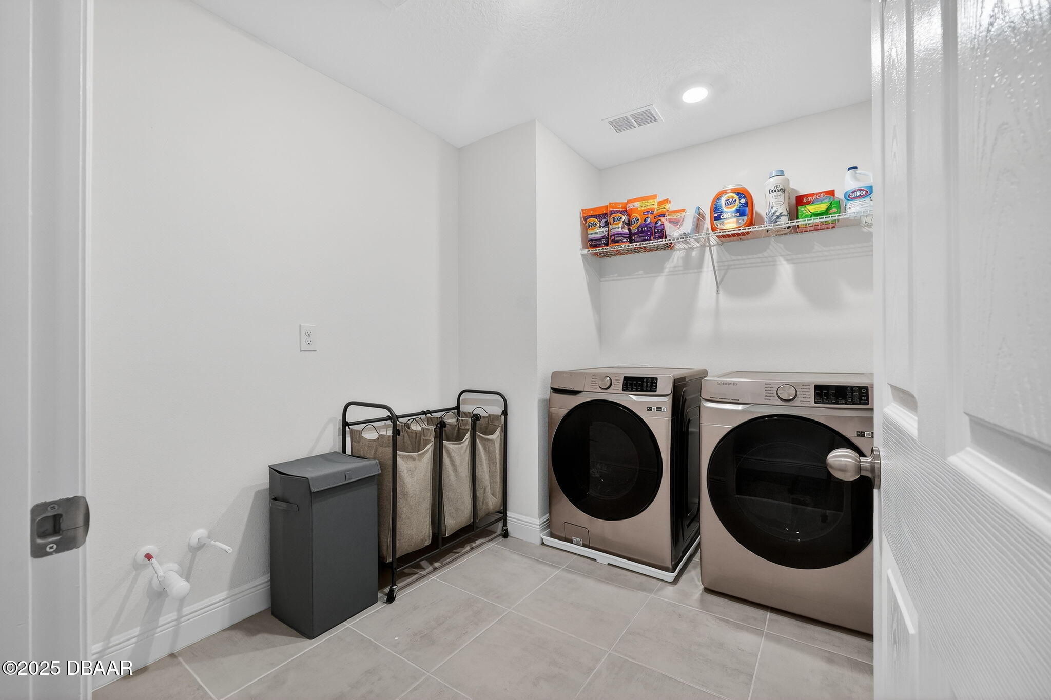 Mount Dora, Florida, 32757, United States, 7 Bedrooms Bedrooms, ,6 BathroomsBathrooms,Residential,Active,2007657