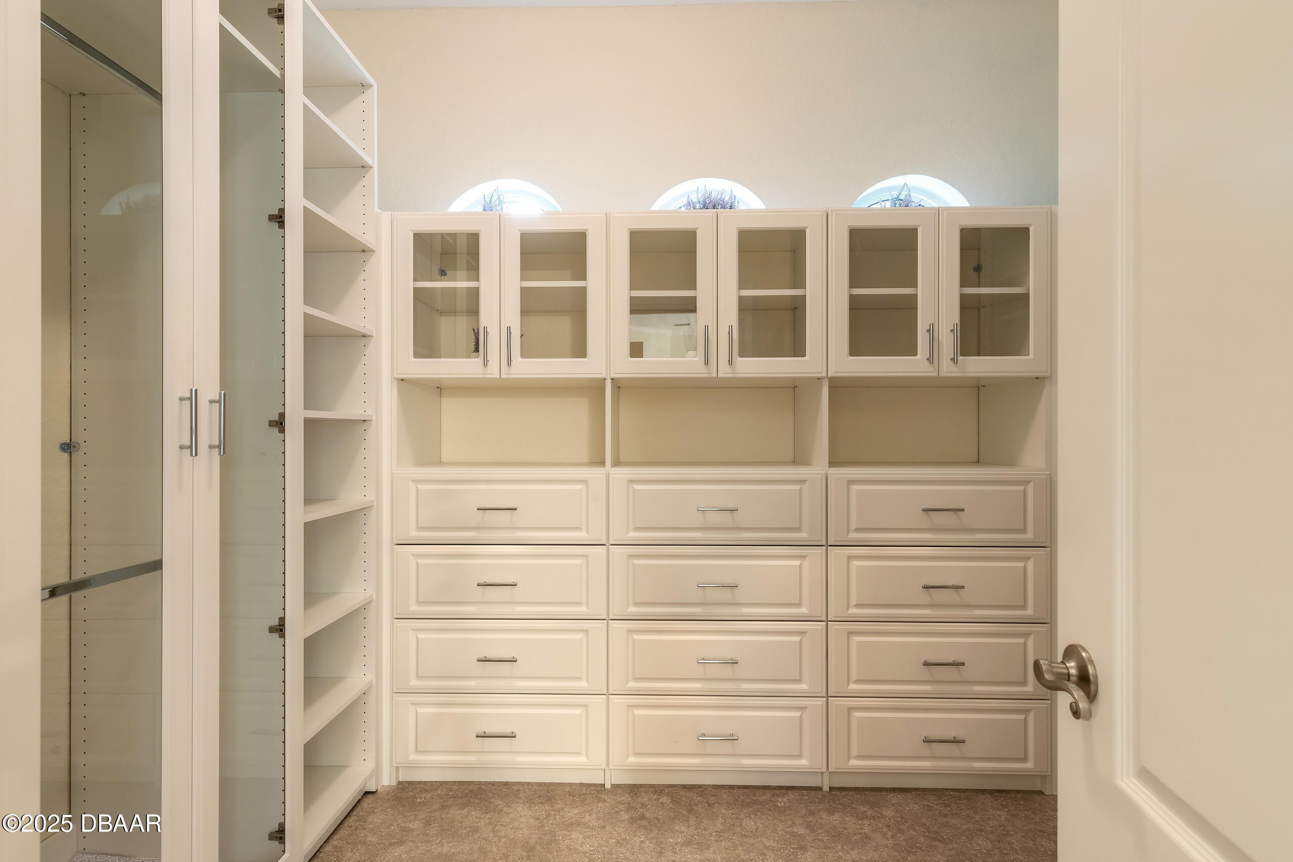 Daytona Beach, Florida, 32124, United States, 5 Bedrooms Bedrooms, ,4 BathroomsBathrooms,Residential,Active,1942402