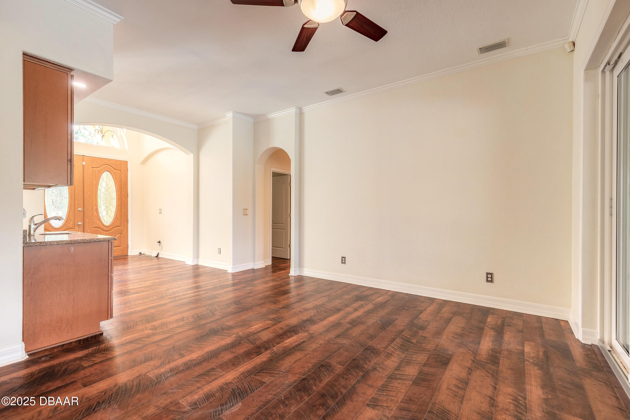 Daytona Beach, Florida, 32124, United States, 5 Bedrooms Bedrooms, ,4 BathroomsBathrooms,Residential,Active,1942402