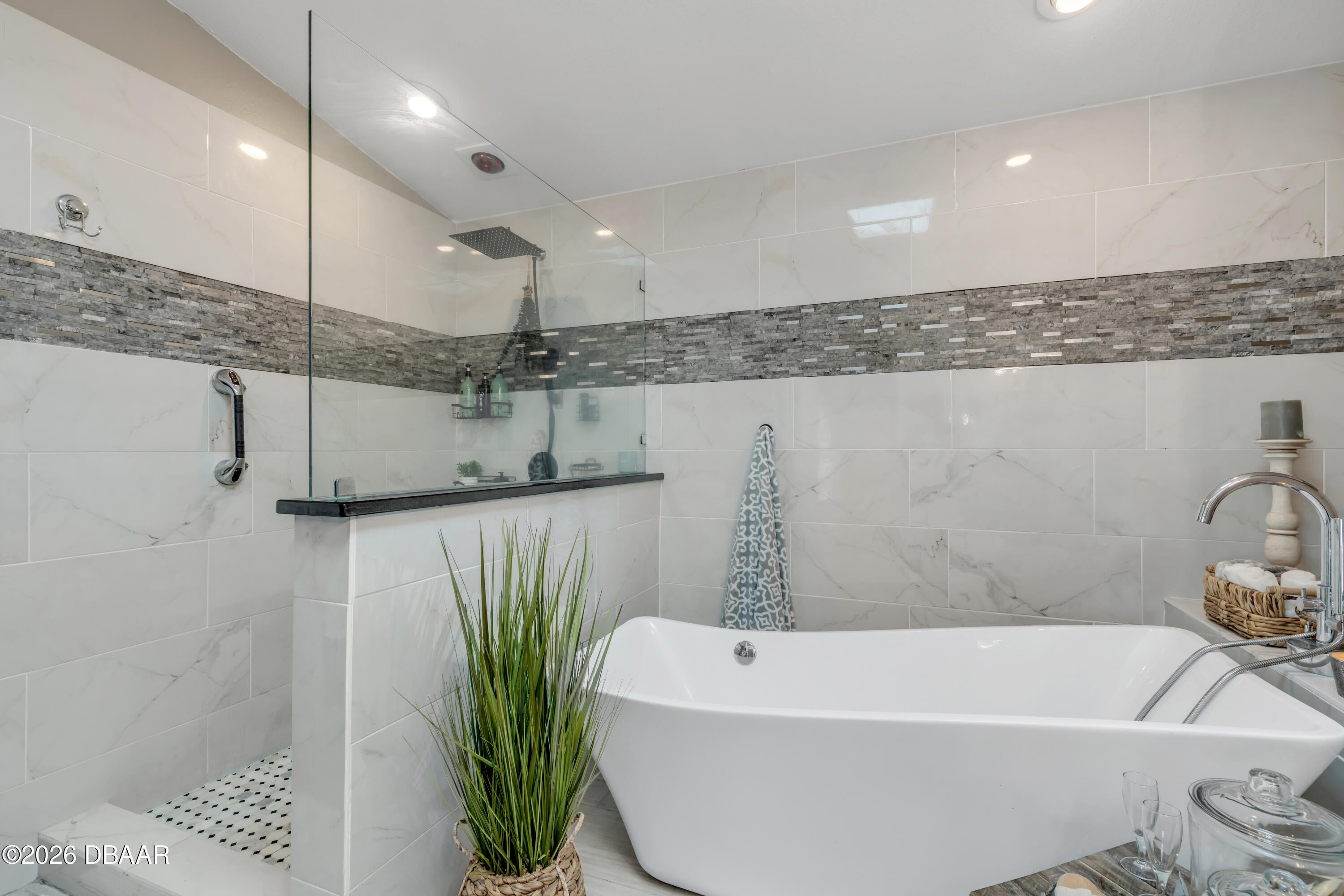 New Smyrna Beach, Florida, 32169, United States, 4 Bedrooms Bedrooms, ,5 BathroomsBathrooms,Residential,Active,2008327