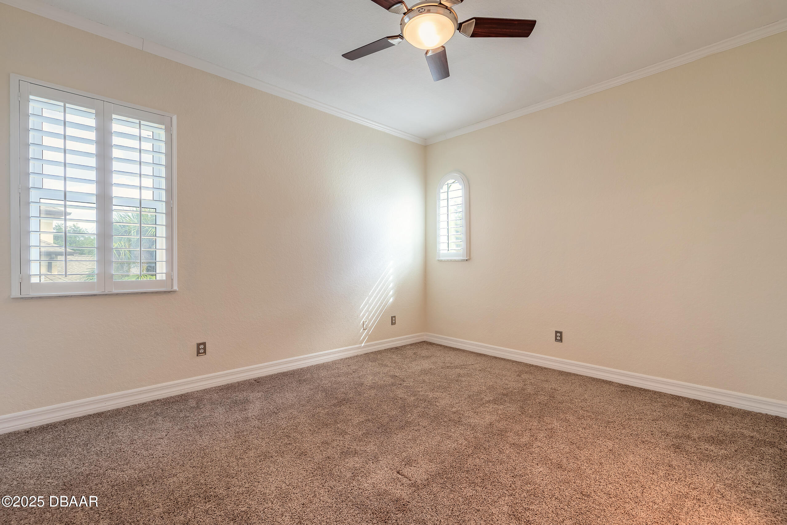 Daytona Beach, Florida, 32124, United States, 5 Bedrooms Bedrooms, ,4 BathroomsBathrooms,Residential,Active,1942402