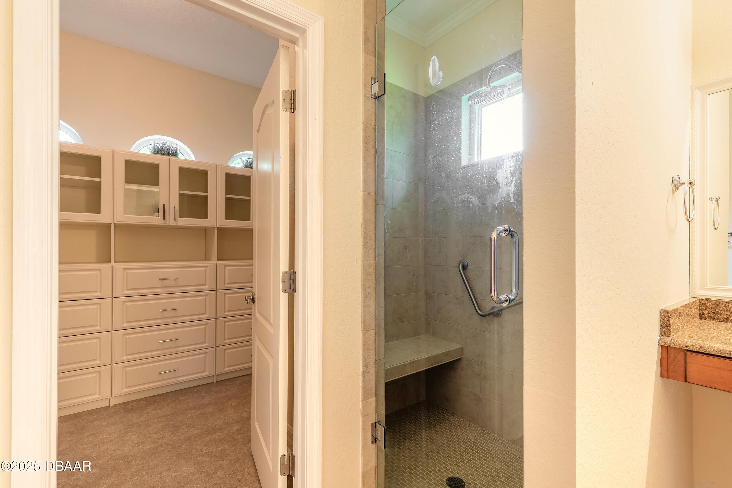 Daytona Beach, Florida, 32124, United States, 5 Bedrooms Bedrooms, ,4 BathroomsBathrooms,Residential,Active,1942402