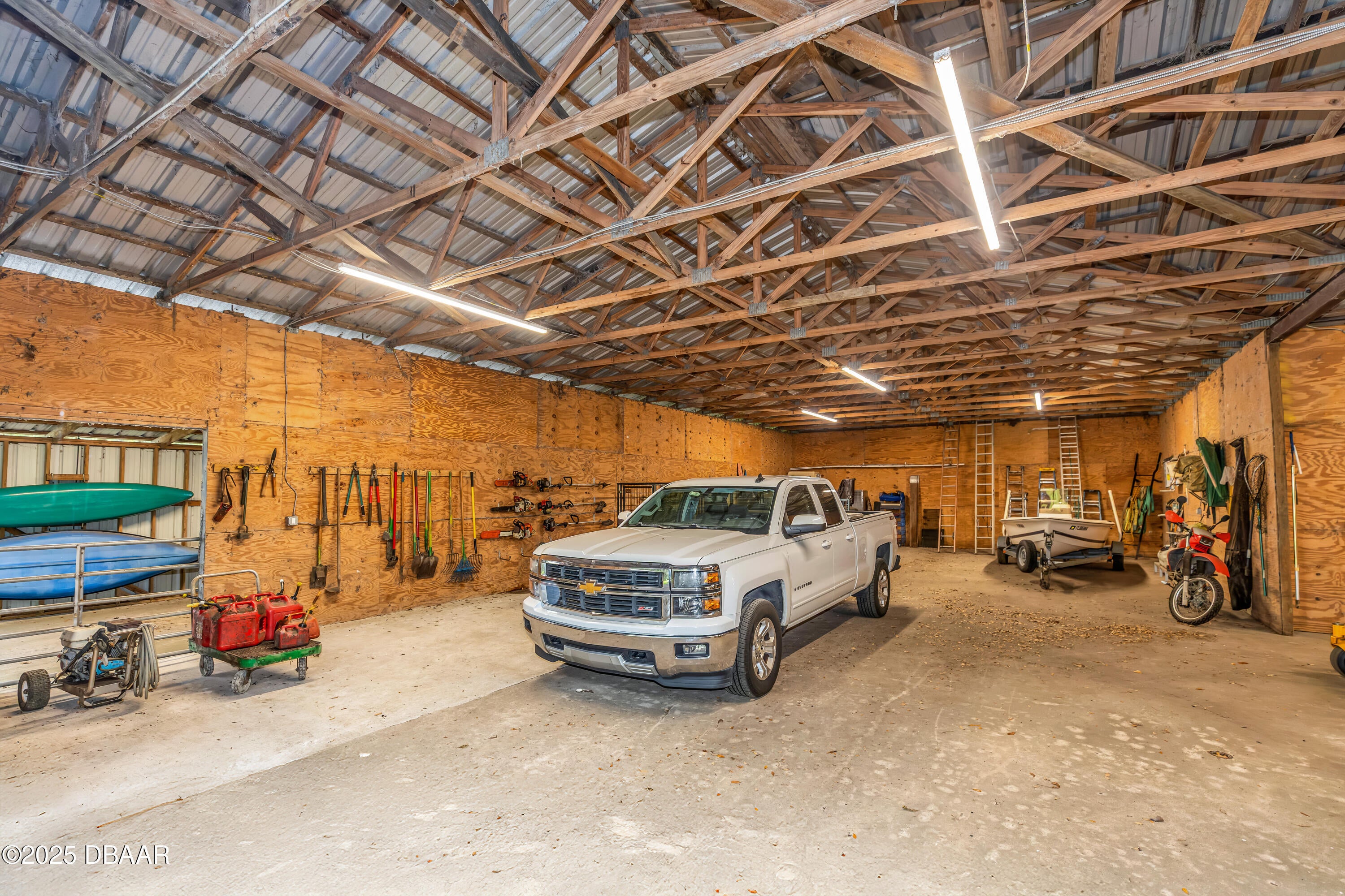 Crystal River, Florida, 34428, United States, 6 Bedrooms Bedrooms, ,5 BathroomsBathrooms,Residential,Active,1942404