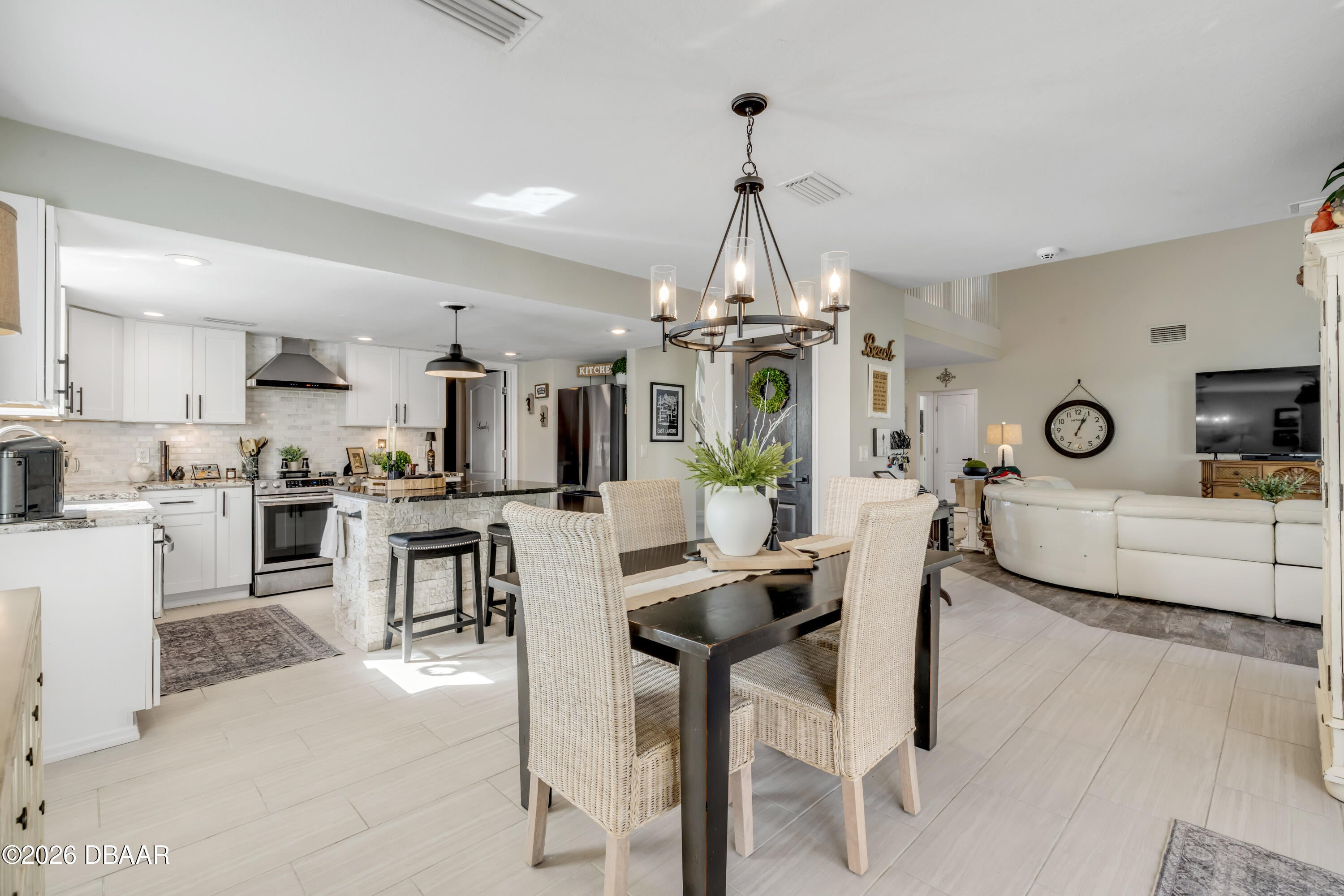 New Smyrna Beach, Florida, 32169, United States, 4 Bedrooms Bedrooms, ,5 BathroomsBathrooms,Residential,Active,2008327