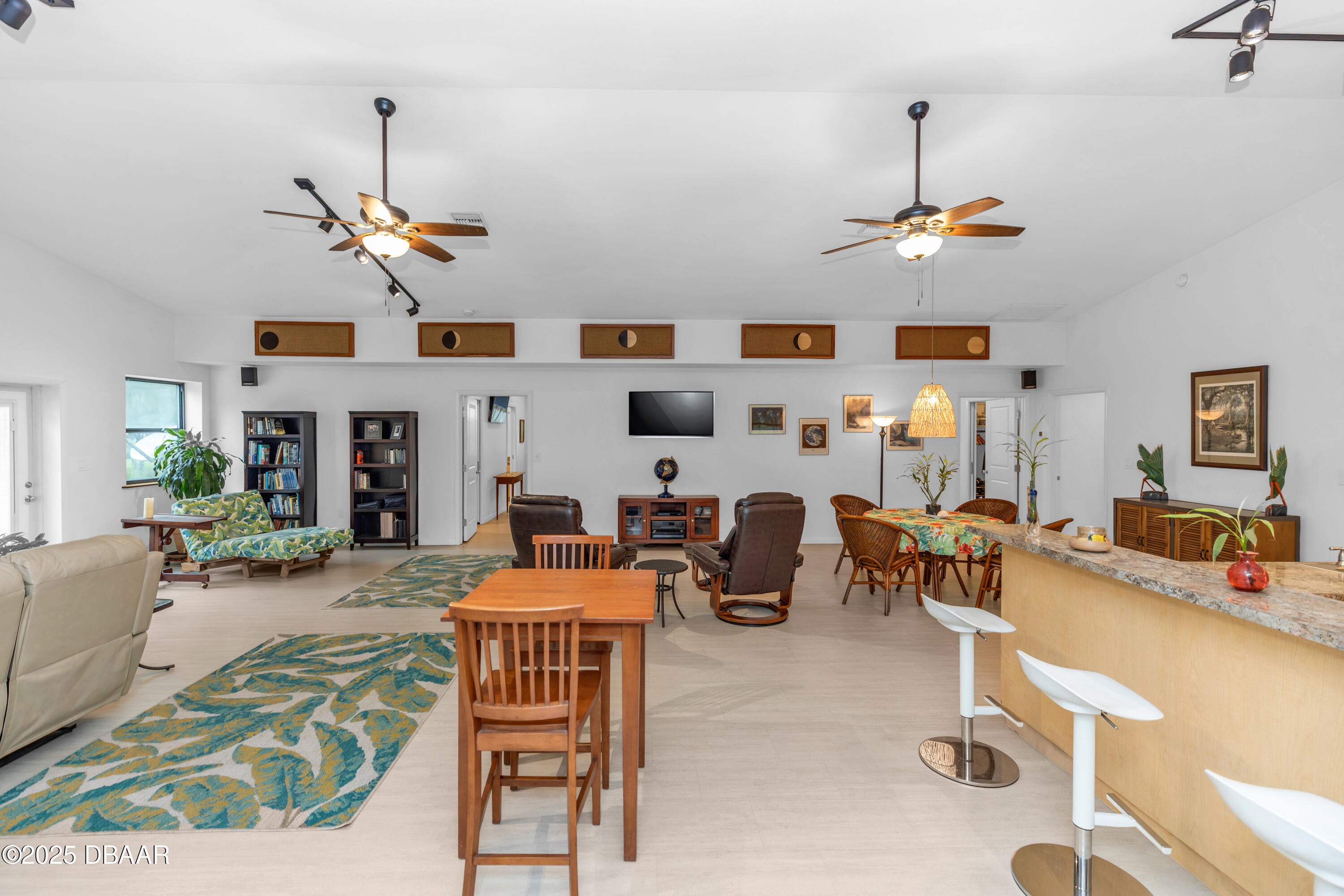 Crystal River, Florida, 34428, United States, 6 Bedrooms Bedrooms, ,5 BathroomsBathrooms,Residential,Active,1942404