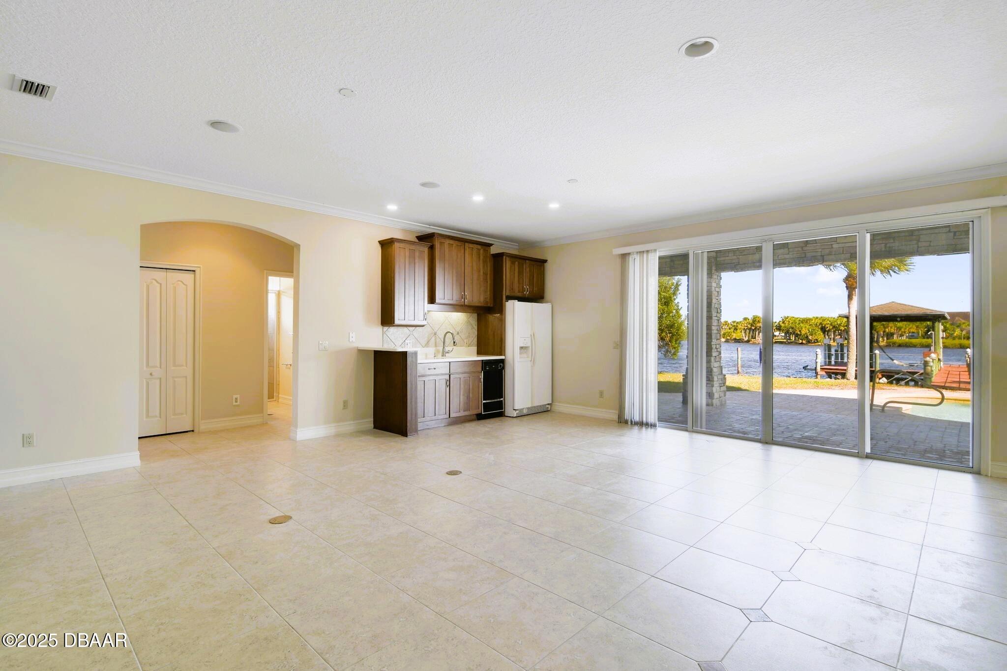 Flagler Beach, Florida, 32136, United States, 6 Bedrooms Bedrooms, ,6 BathroomsBathrooms,Residential,Active,1987238