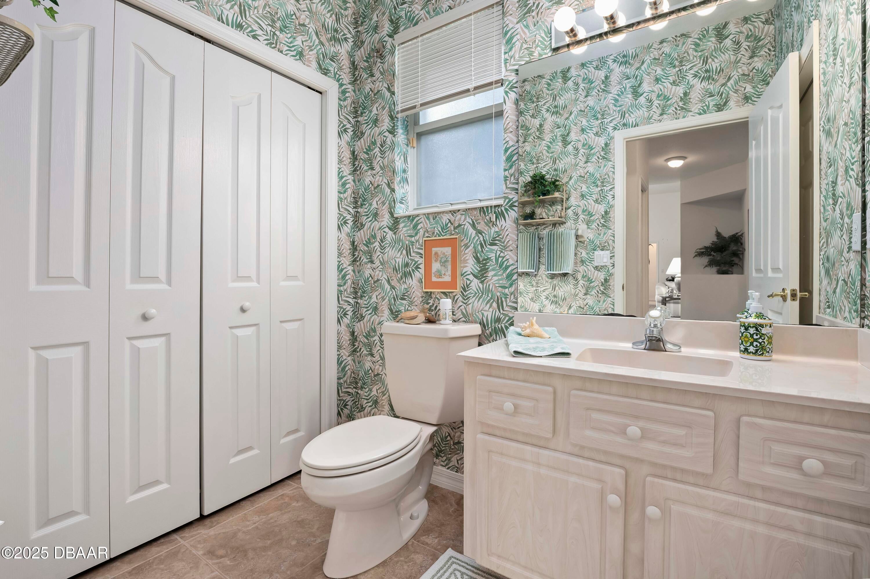 Ponce Inlet, Florida, 32127, United States, 4 Bedrooms Bedrooms, ,3 BathroomsBathrooms,Residential,Active,1967109