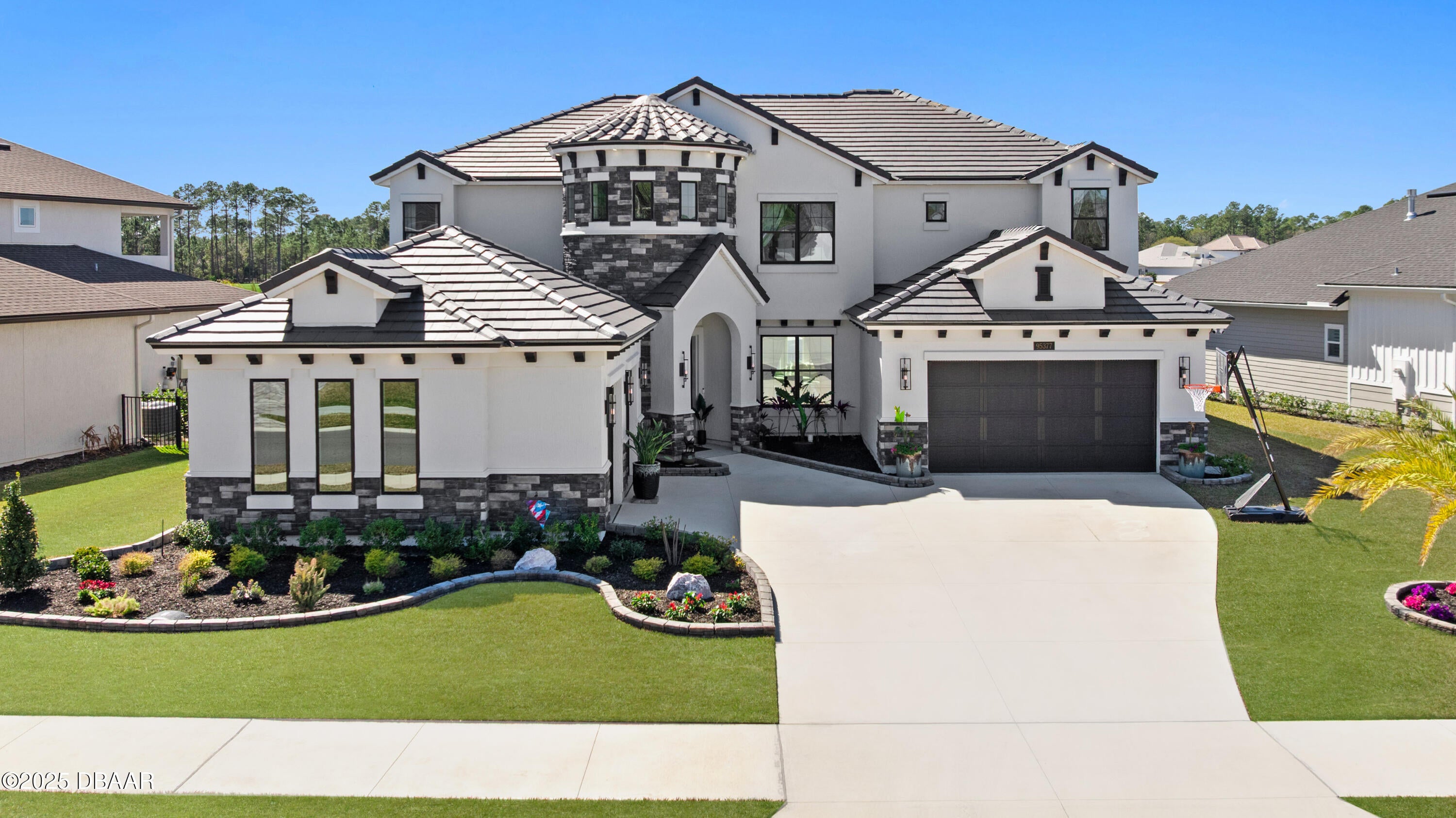Fernandina Beach, Florida, 32034, United States, 5 Bedrooms Bedrooms, ,4 BathroomsBathrooms,Residential,Active,1920231